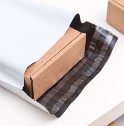 Lightweight Poly Shipping Cases